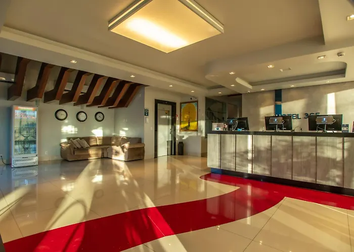 Hotel 365