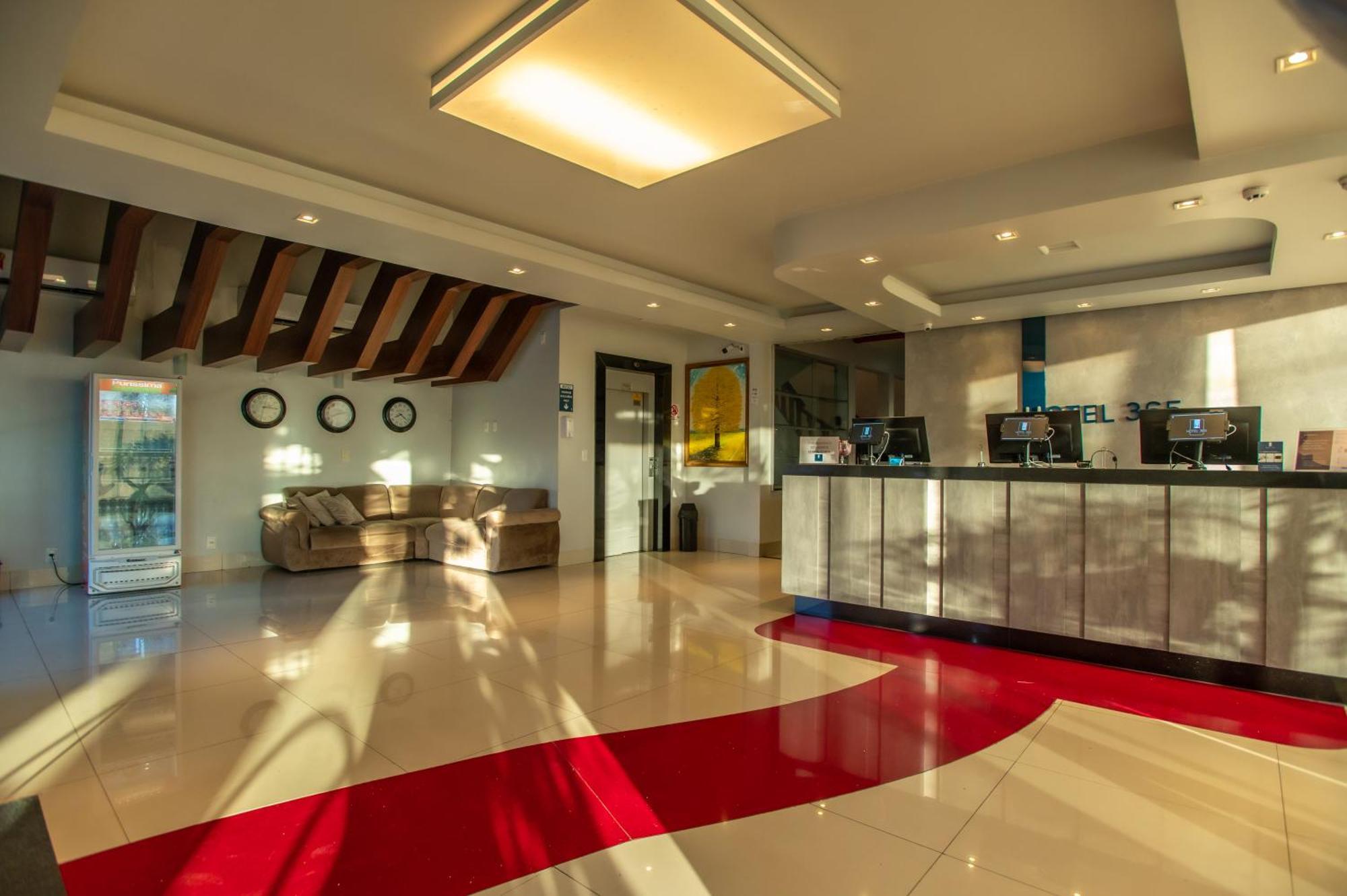 365 Hotel 3*